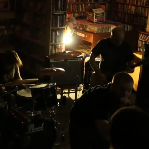 prosthesis playing live